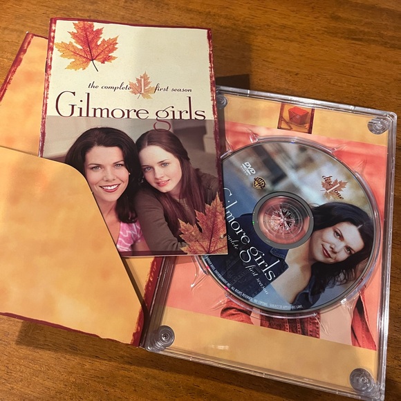 GILMORE GIRLS season 1 in perfect condition - Picture 3 of 6